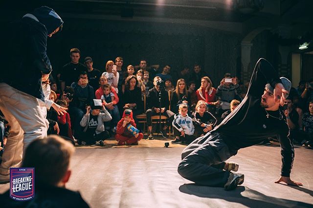 Мастер-класс по Breakletics от Евгения Мартышова aka bboy Slon